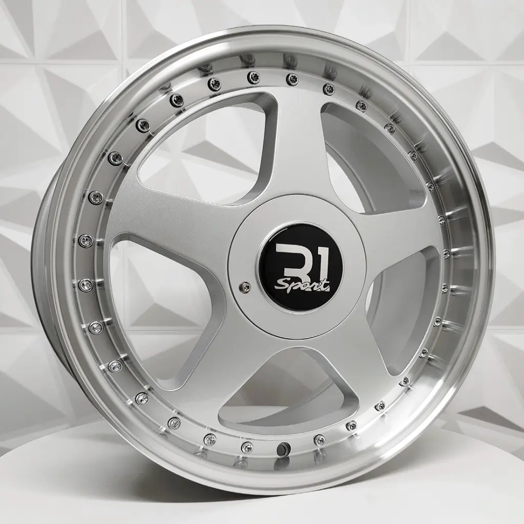 XJ126 Silver Machine Lip 01.webp